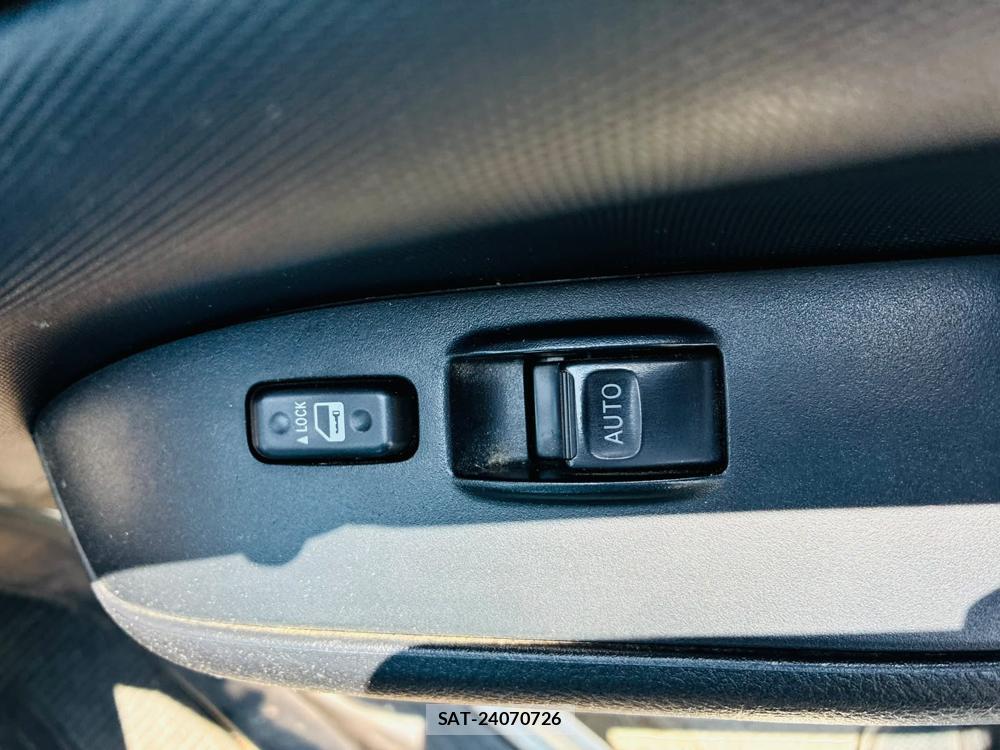 Toyota SUCCEED VAN 2019-04 8044942-21