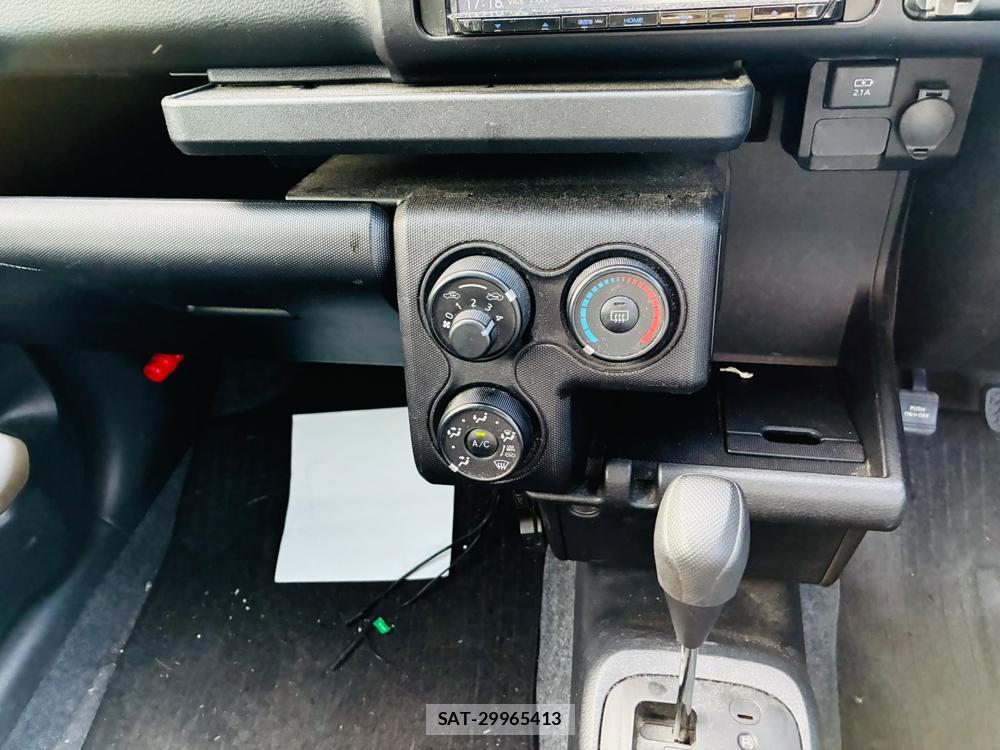 Toyota SUCCEED VAN 2019-06 8068530-19