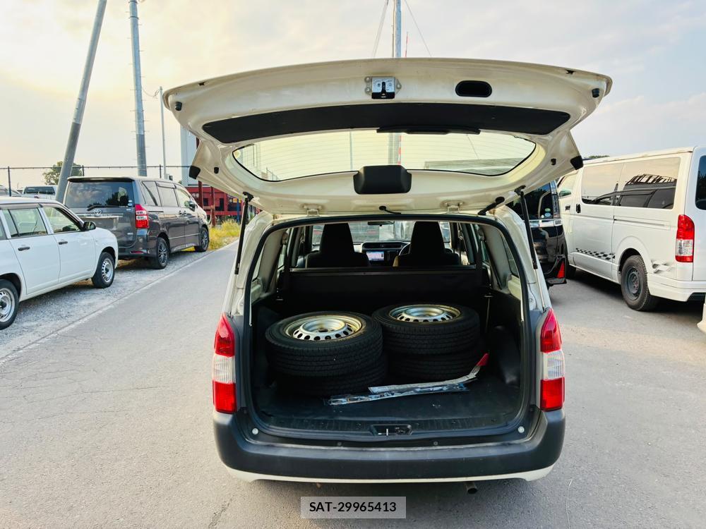 Toyota SUCCEED VAN 2019-06 8068530-26