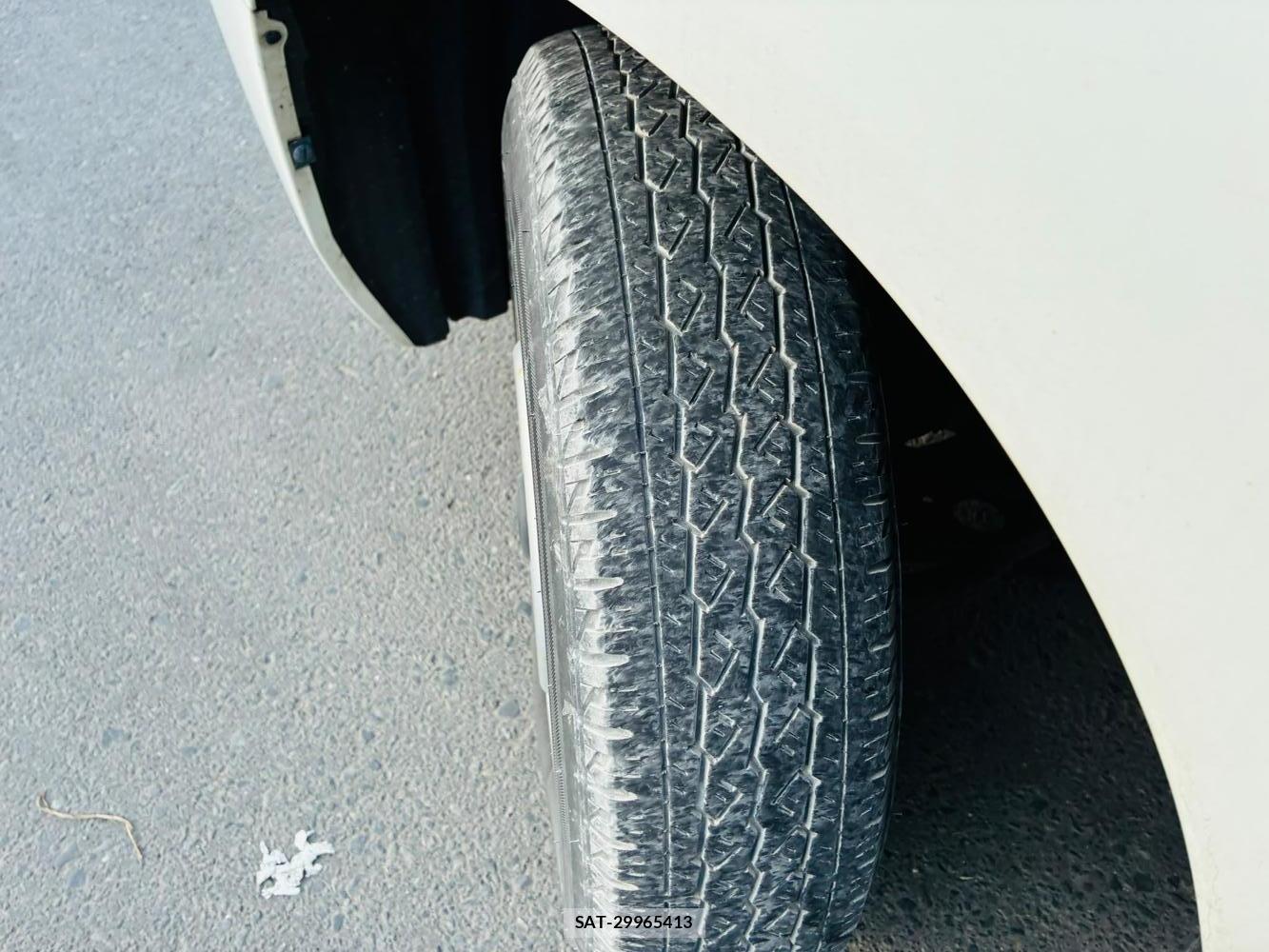Toyota SUCCEED VAN 2019-06 8068530-31