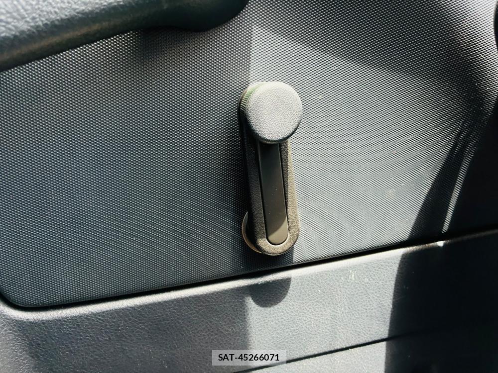 Toyota SUCCEED VAN 2019-07 8240822-23