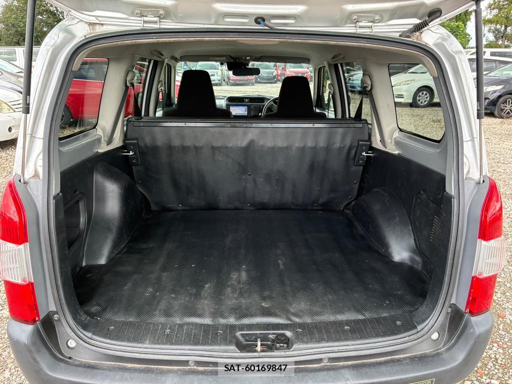 Toyota SUCCEED VAN 2020-02 8144180-24