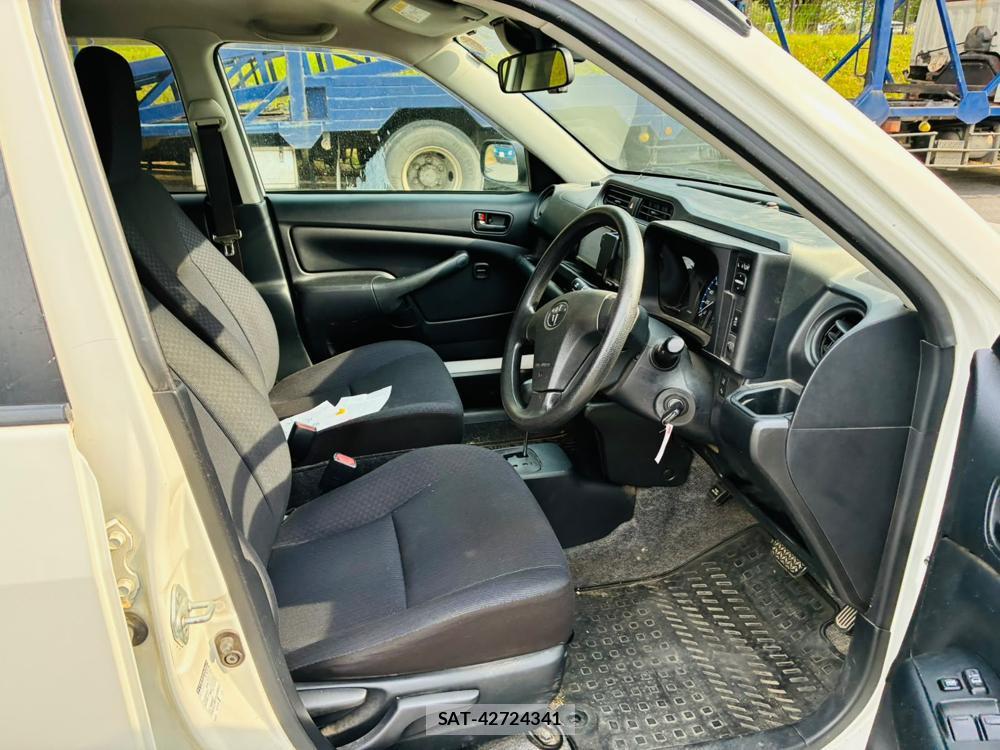 Toyota SUCCEED VAN 2019-06 8298908-11