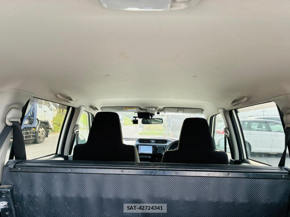 Toyota SUCCEED VAN 2019-06 8298908-24