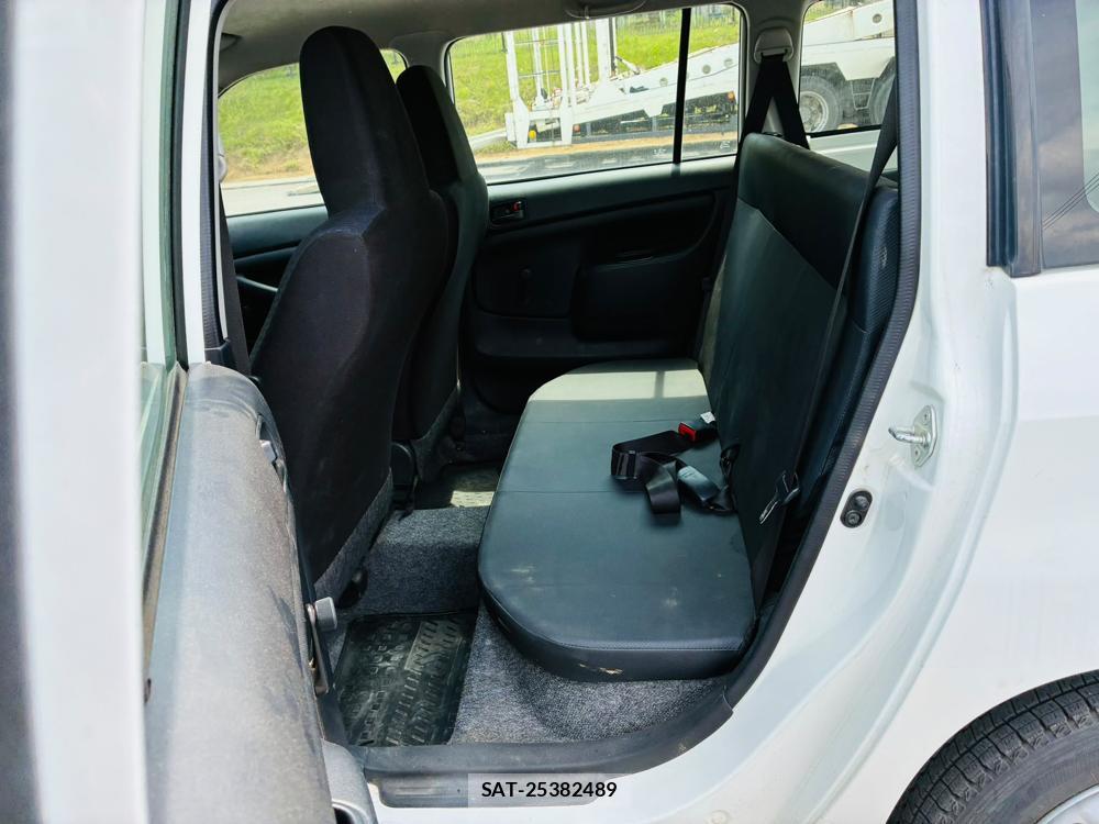 Toyota SUCCEED VAN 2019-06 8197527-9