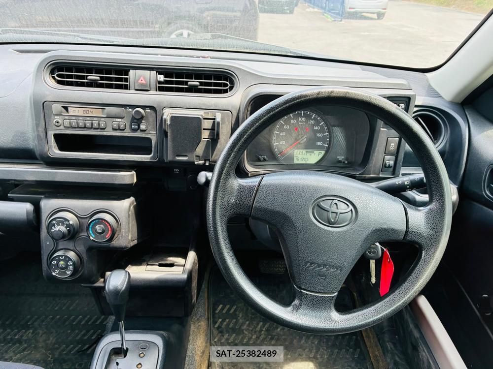 Toyota SUCCEED VAN 2019-06 8197527-13