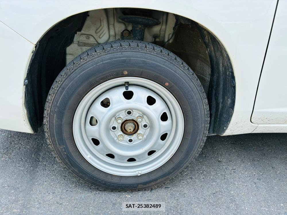 Toyota SUCCEED VAN 2019-06 8197527-28