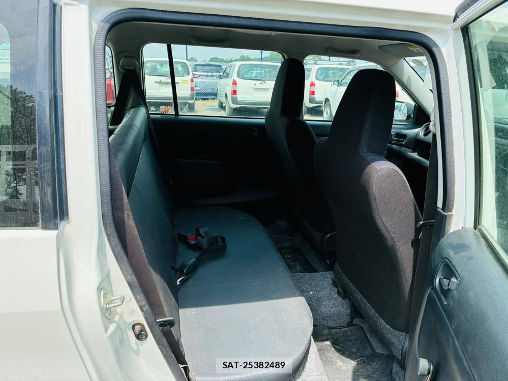 Toyota SUCCEED VAN 2019-06 8197527-8