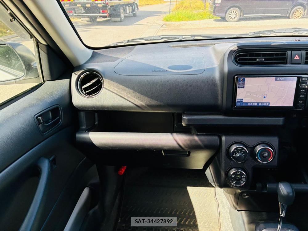 Toyota SUCCEED VAN 2019-07 8468812-17