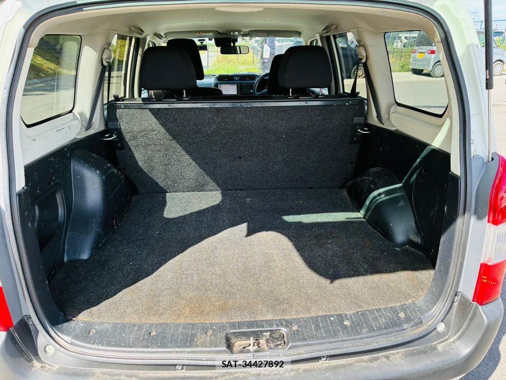 Toyota SUCCEED VAN 2019-07 8468812-25