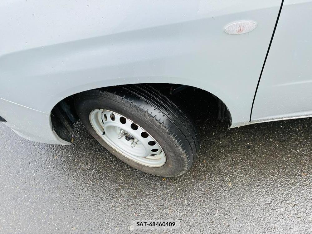 Toyota SUCCEED VAN 2019-02 8711595-31
