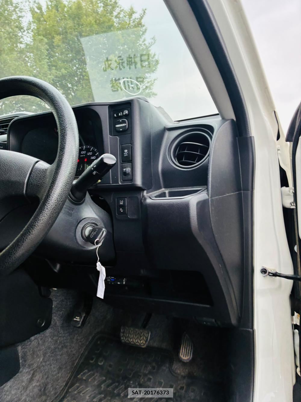 Toyota SUCCEED VAN 2020-05 8603286-16