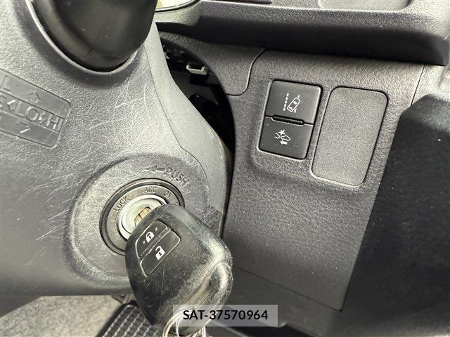 Toyota SUCCEED VAN 2020-01 502308-7