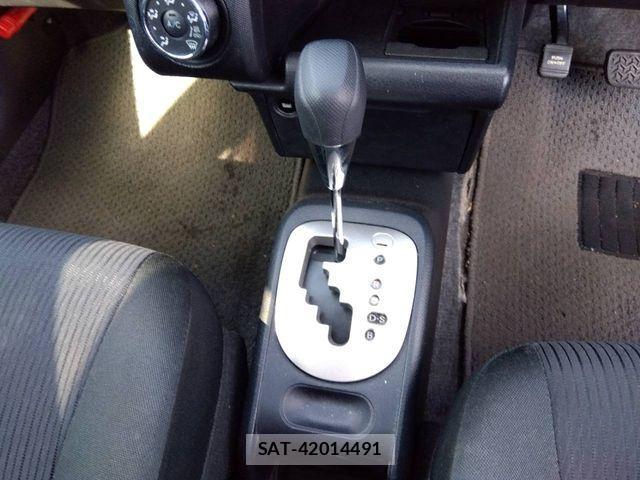 Toyota SUCCEED VAN 2017-03 928412-9