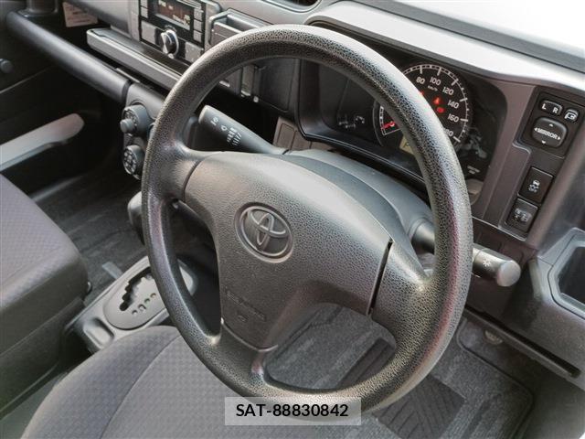 Toyota SUCCEED VAN 2016-03 5879902-14
