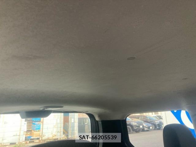 Toyota SUCCEED VAN 2017-06 7252461-22