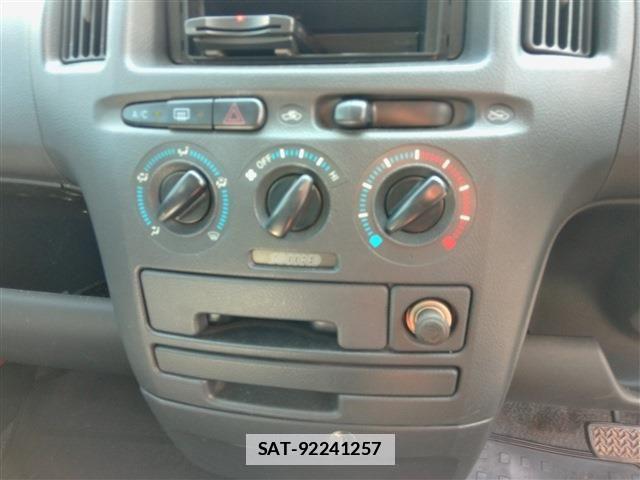 Toyota SUCCEED VAN 2013-07 7789551-29