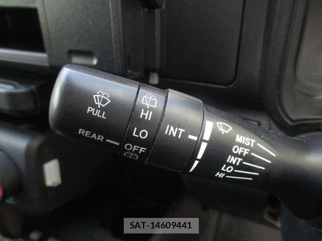 Toyota SUCCEED VAN 2017-11 8038544-11