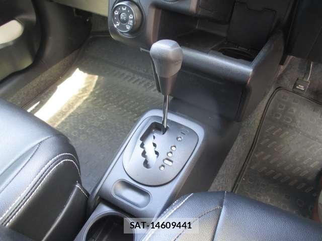 Toyota SUCCEED VAN 2017-11 8038544-7