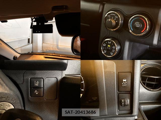 Toyota SUCCEED VAN 2017-04 8102123-17