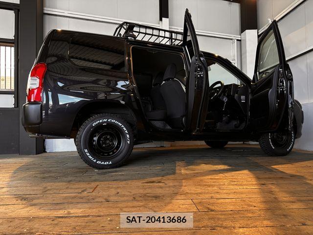 Toyota SUCCEED VAN 2017-04 8102123-22