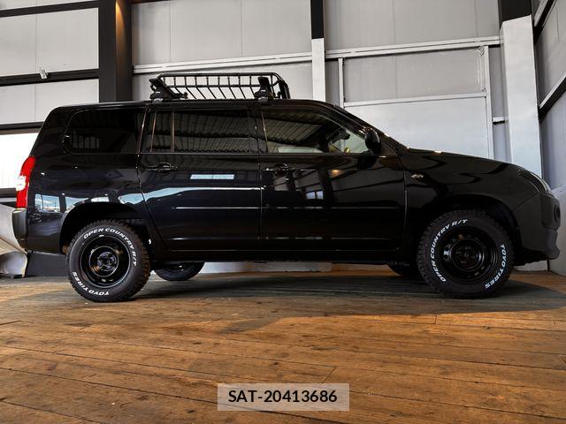 Toyota SUCCEED VAN 2017-04 8102123-23