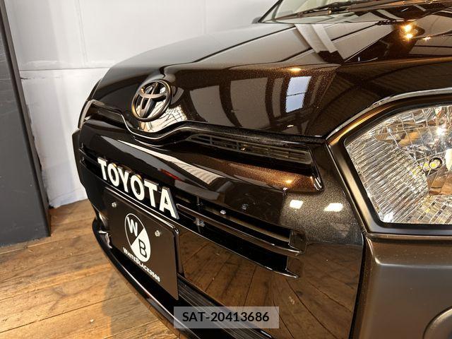 Toyota SUCCEED VAN 2017-04 8102123-3