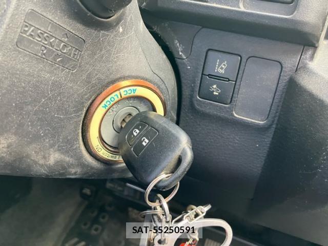 Toyota SUCCEED VAN 2017-07 8231976-22