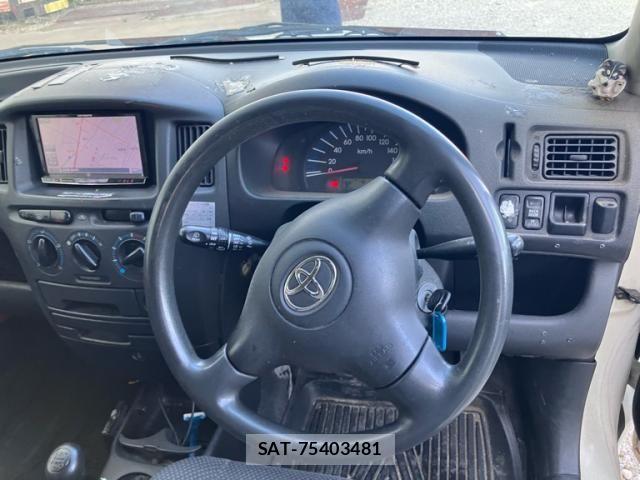 Toyota SUCCEED VAN 2004-03 8415202-14