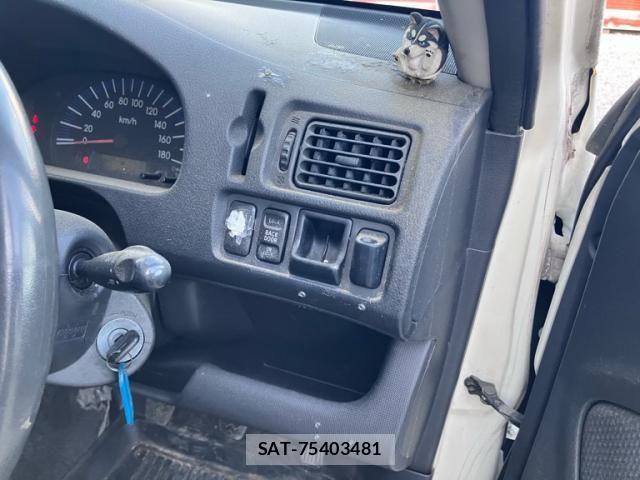Toyota SUCCEED VAN 2004-03 8415202-15