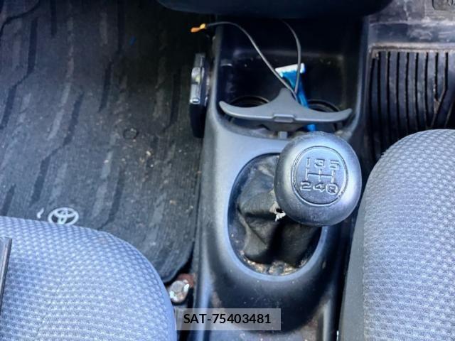 Toyota SUCCEED VAN 2004-03 8415202-18