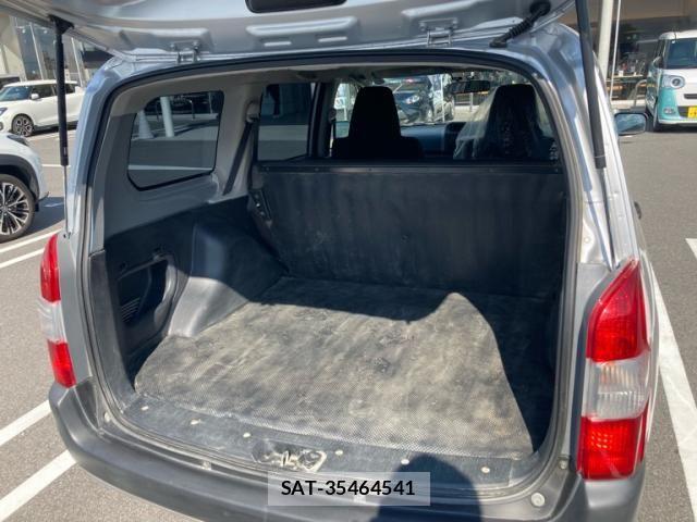 Toyota SUCCEED VAN 2017-12 8527560-11