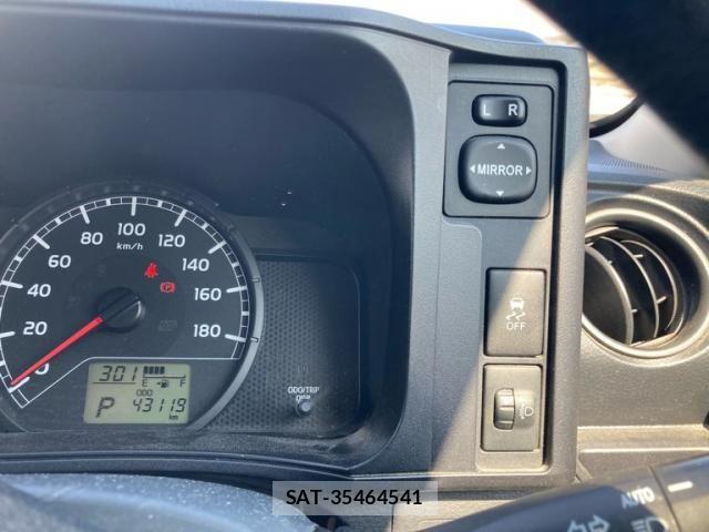 Toyota SUCCEED VAN 2017-12 8527560-17