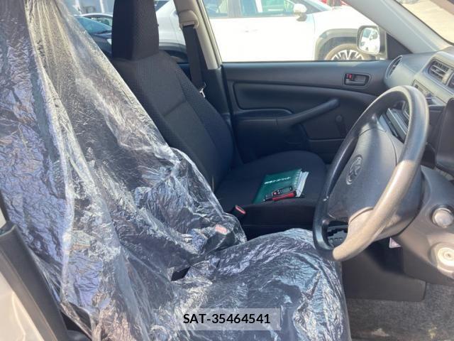 Toyota SUCCEED VAN 2017-12 8527560-7