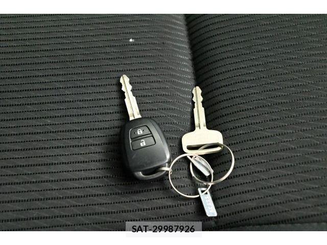 Toyota SUCCEED VAN 2017-07 8563696-21