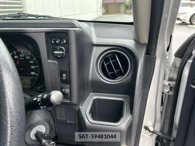 Toyota SUCCEED VAN 2017-09 8782209-14