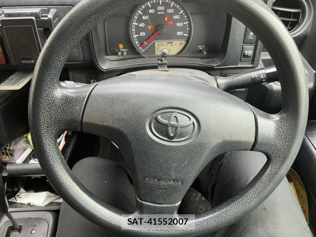 Toyota SUCCEED VAN 2017-03 8797625-9