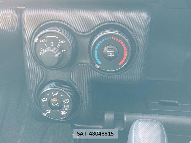 Toyota SUCCEED VAN 2016-07 8882421-23