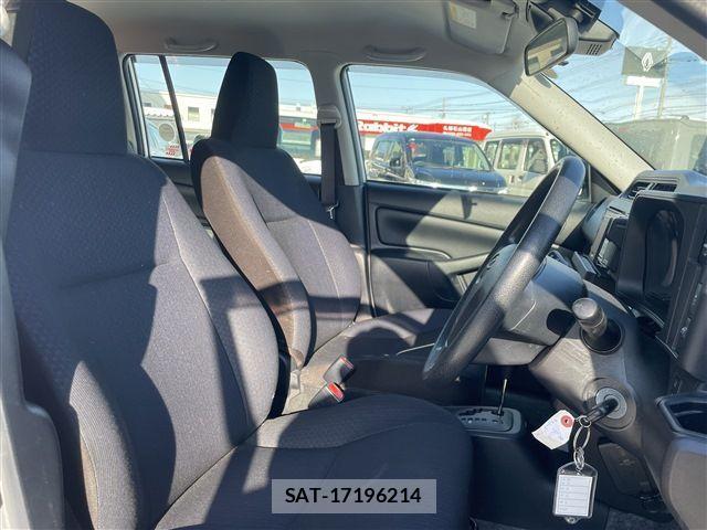 Toyota SUCCEED VAN 2017-08 2779226-12