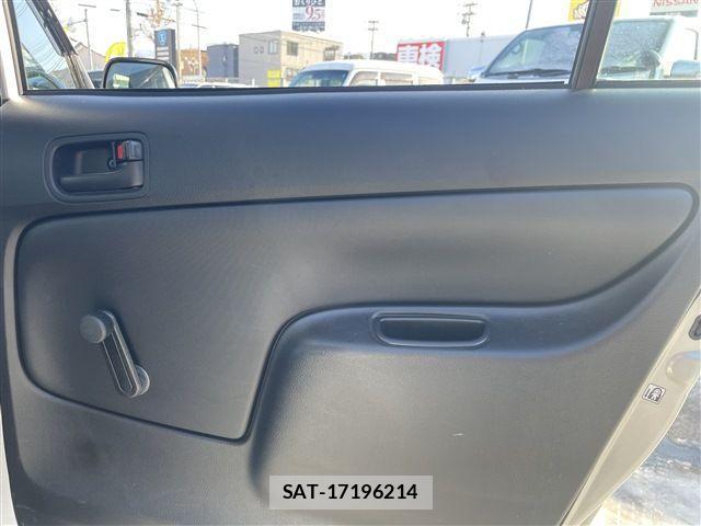 Toyota SUCCEED VAN 2017-08 2779226-24