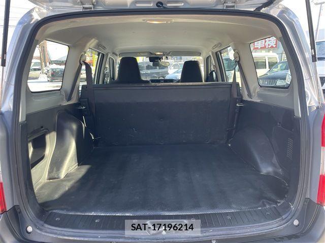 Toyota SUCCEED VAN 2017-08 2779226-25
