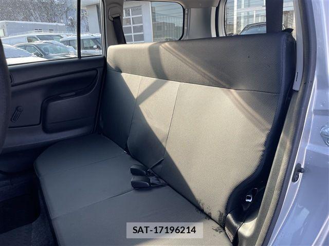 Toyota SUCCEED VAN 2017-08 2779226-27