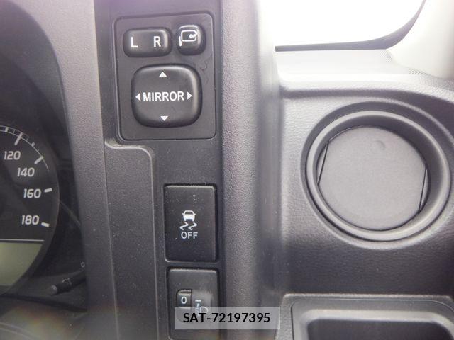 Toyota SUCCEED VAN 2019-02 7503099-23