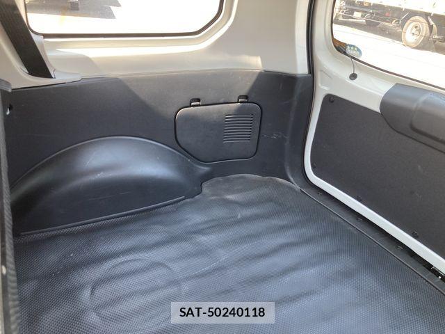 Toyota SUCCEED VAN 2020-05 7729389-9