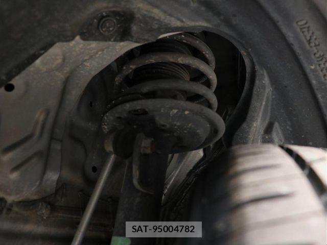 Toyota SUCCEED VAN 2019-01 7330409-11