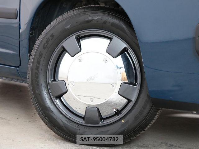 Toyota SUCCEED VAN 2019-01 7330409-12
