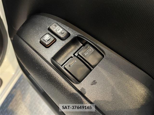 Toyota SUCCEED VAN 2019-04 7330411-15