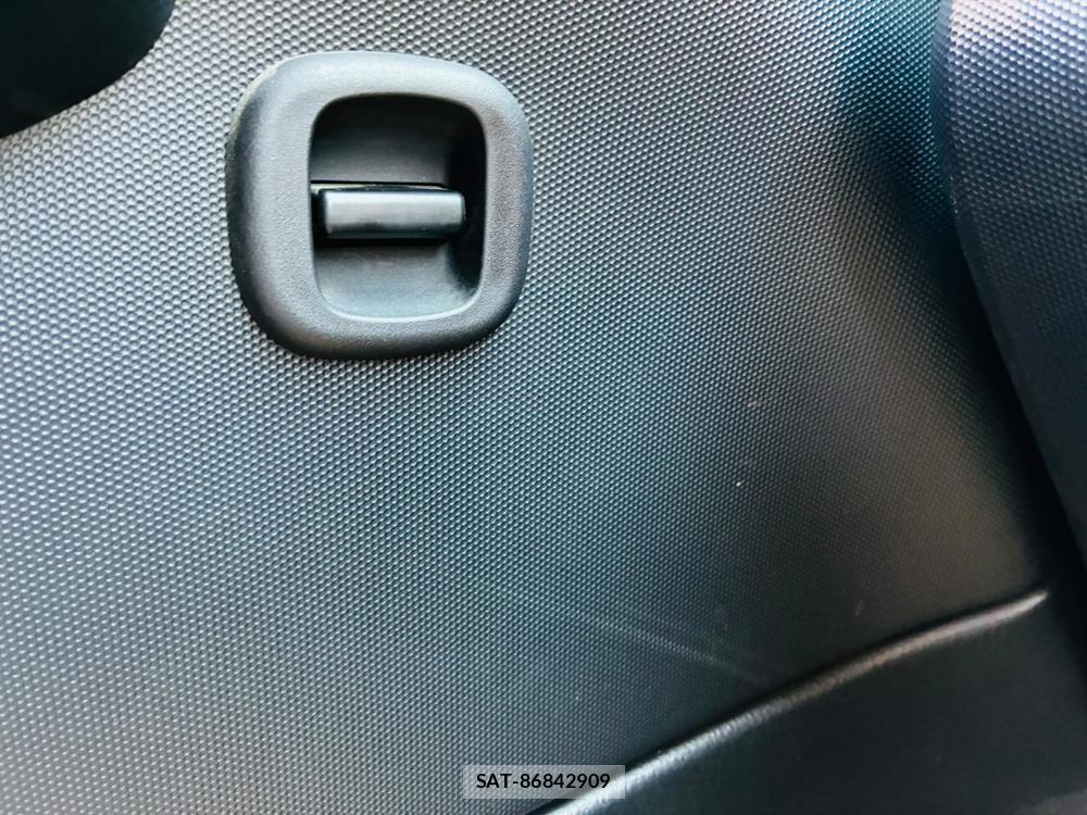 Toyota SUCCEED VAN 2019-04 8056480-23