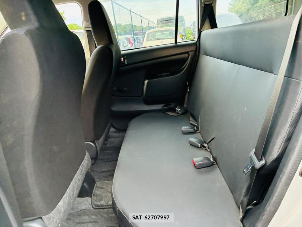 Toyota SUCCEED VAN 2019-06 8144179-9