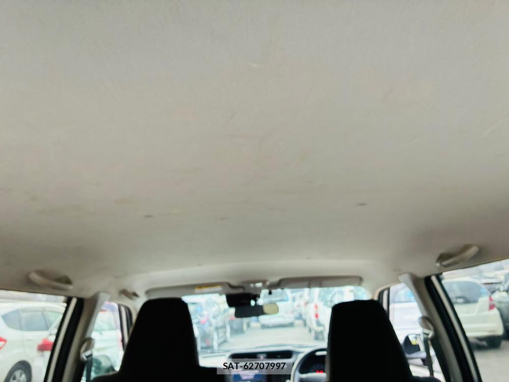 Toyota SUCCEED VAN 2019-06 8144179-24
